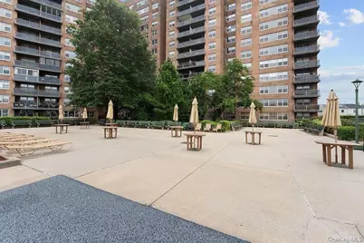 61-20 Grand Central Parkway #A804, Forest Hills, NY 11375 - Photo 24
