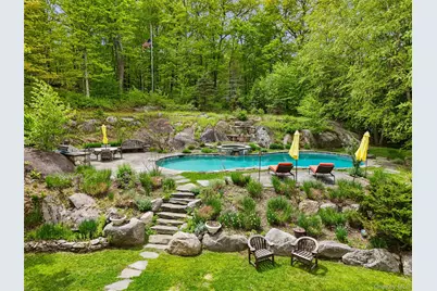 71 Old Stone Hill Road, Pound Ridge, NY 10576 - Photo 2