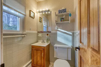 205 Beach Drive, Mahopac, NY 10541 - Photo 10