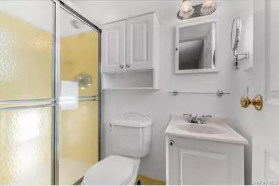 20 Alex Lane #2, Glen Cove, NY 11542 - Photo 18