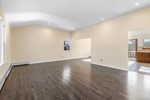 20 Alex Ln, Glen Cove, NY 11542 - Photo 4