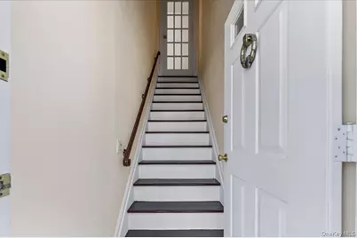 20 Alex Lane #2, Glen Cove, NY 11542 - Photo 2