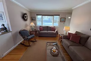 17 Whiting Rd, East Quogue, NY 11942 - Photo 16