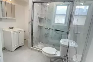 439 Newbridge Rd, East Meadow, NY 11554 - Photo 8