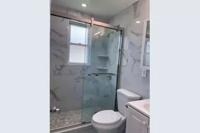 439 Newbridge Road, East Meadow, NY 11554 - Photo 10