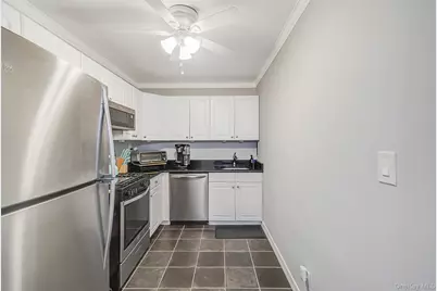 410 E Broadway #5O, Long Beach, NY 11561 - Photo 10