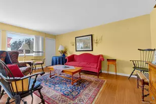 202 Falcon Ct, Poughkeepsie, NY 12603 - Photo 6