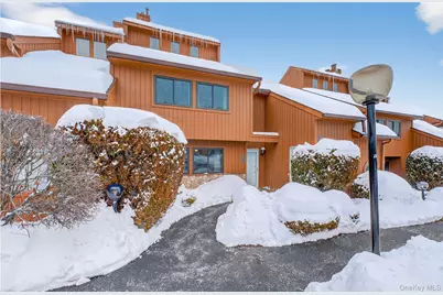 202 Falcon Court, Poughkeepsie, NY 12603 - Photo 22