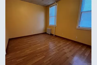 516 Woodward Avenue, Ridgewood, NY 11385 - Photo 6