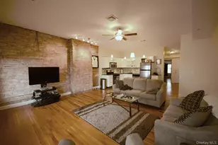 328 Main St, Poughkeepsie, NY 12601 - Photo 8