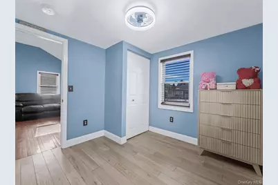 27 Denton Street, Patchogue, NY 11772 - Photo 16