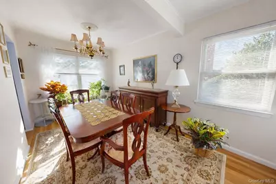 1762 Broadway, New Hyde Park, NY 11040 - Photo 6