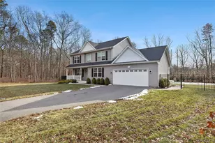 3 lincoln Ave, Manorville, NY 11949 - Photo 16