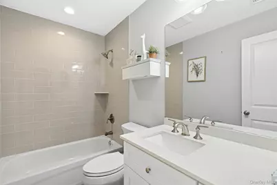 3 Lincoln Avenue, Manorville, NY 11949 - Photo 12