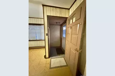 107 Ball Park Lane, Hicksville, NY 11801 - Photo 6