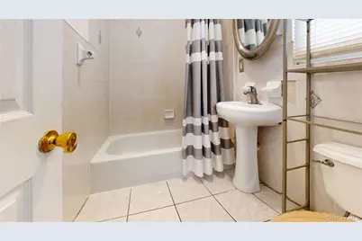 146-19 Lakewood Avenue, Jamaica, NY 11435 - Photo 4