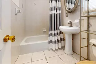 146-19 Lakewood Ave, Jamaica, NY 11435 - Photo 4