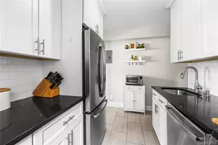 640 Pelham Rd, New Rochelle, NY 10805 - Photo 14
