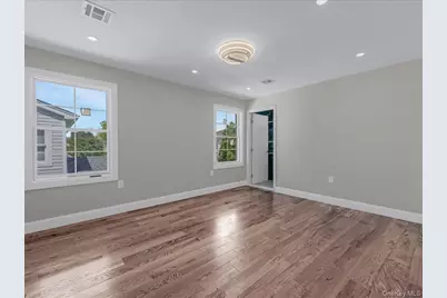 918 N 6th Street, New Hyde Park, NY 11040 - Photo 14