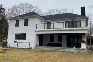 67 Squiretown Rd, Hampton Bays, NY 11946 - Photo 2