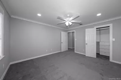 81 Secatogue Avenue #6, Farmingdale, NY 11735 - Photo 8