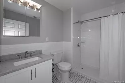 81 Secatogue Avenue #6, Farmingdale, NY 11735 - Photo 10