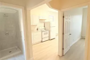 90-48 171st St, Jamaica, NY 11432 - Photo 6