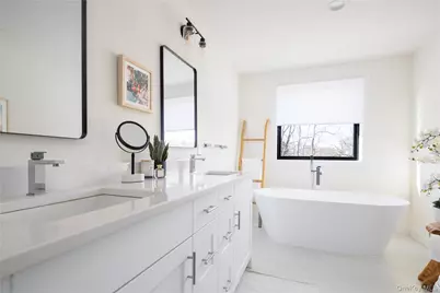 242 Maple Lane, Greenport, NY 11944 - Photo 10