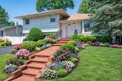 36 Middle Lane, Jericho, NY 11753 - Photo 1