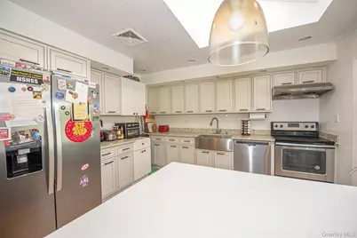 36 Middle Lane, Jericho, NY 11753 - Photo 4