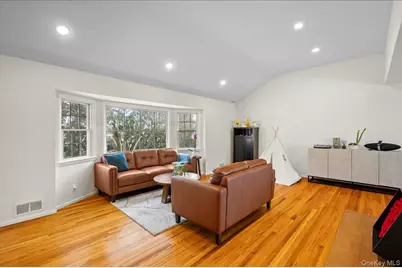 1079 Weaver Street, New Rochelle, NY 10804 - Photo 6