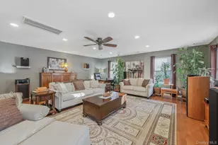 5 Old Neck Ct, Manorville, NY 11949 - Photo 22