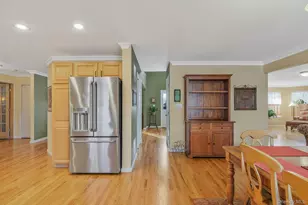 5 Old Neck Ct, Manorville, NY 11949 - Photo 18