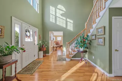 5 Old Neck Court, Manorville, NY 11949 - Photo 4