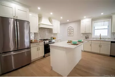 937 Hastings Street, Baldwin, NY 11510 - Photo 10