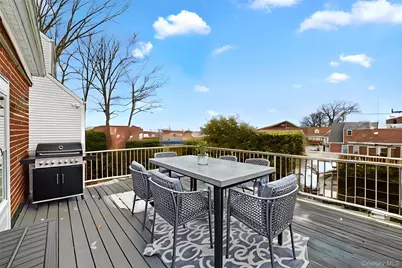 135 Midland Terrace, Yonkers, NY 10704 - Photo 20