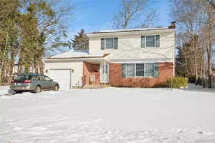 37 Ashland Dr, Kings Park, NY 11754 - Photo 2