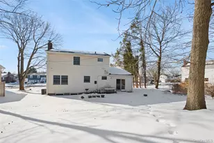 37 Ashland Dr, Kings Park, NY 11754 - Photo 20