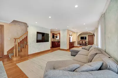 188-14 McLaughlin Avenue, Hollis, NY 11423 - Photo 6