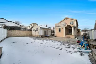 188-14 McLaughlin Ave, Hollis, NY 11423 - Photo 42