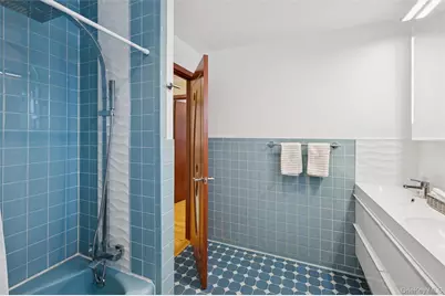 383 254th Street, Bronx, NY 10471 - Photo 26
