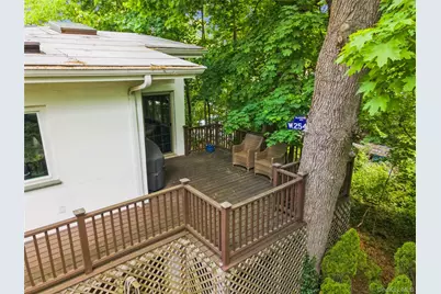 383 254th Street, Bronx, NY 10471 - Photo 32