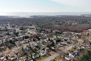 14 Donna Pl, East Islip, NY 11730 - Photo 36