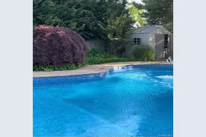 14 Donna Place, East Islip, NY 11730 - Photo 32