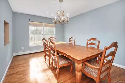 14 Donna Place, East Islip, NY 11730 - Photo 14