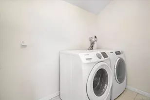 14 Donna Pl, East Islip, NY 11730 - Photo 24