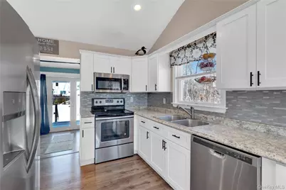 77 Baybright Drive, Shirley, NY 11967 - Photo 4