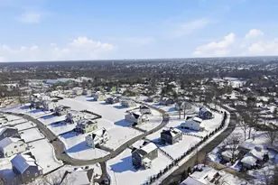 9 Sequoia Cir, Manhasset, NY 11030 - Photo 44