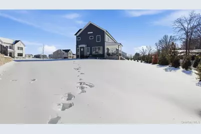 9 Sequoia Circle, Manhasset, NY 11030 - Photo 38