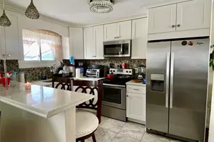 15 Penndale Dr, Amityville, NY 11701 - Photo 4